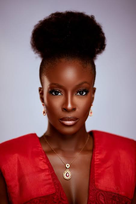 Folu Storms Biography